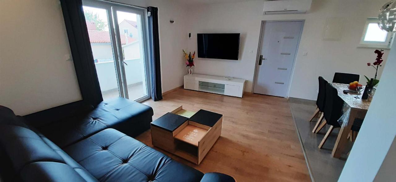 Penthaus Apartment N&M Baska Voda Exterior photo