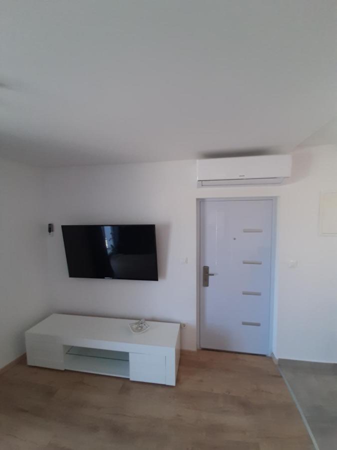 Penthaus Apartment N&M Baska Voda Exterior photo